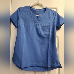 Jaanuu scrub top Size XS